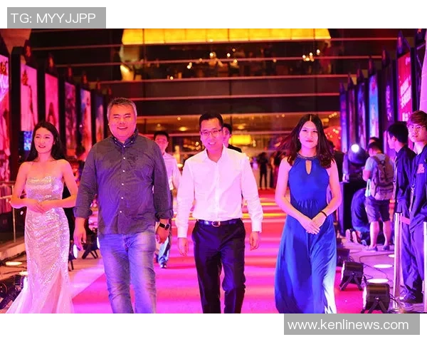 曼城足球明星转会动态与精彩瞬间全景展示